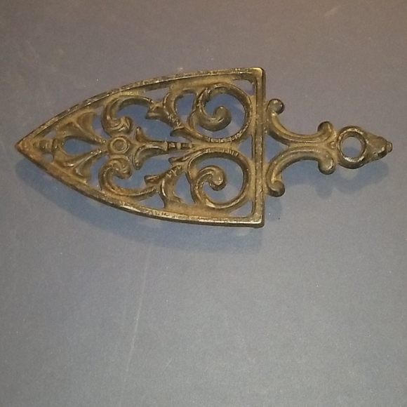 Trivet - Picture 3 of 3